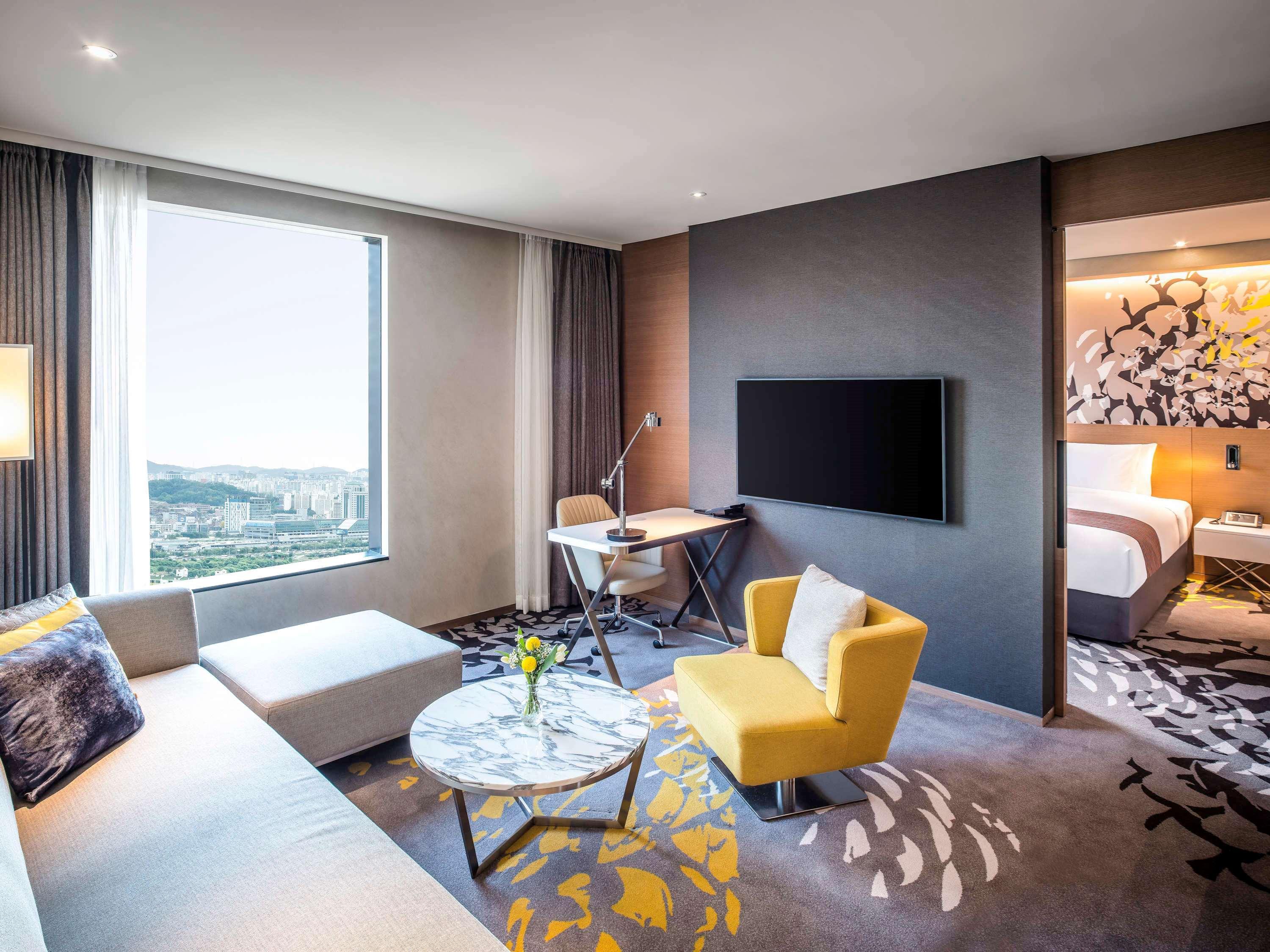 Novotel Suites Ambassador Seoul Yongsan Екстер'єр фото
