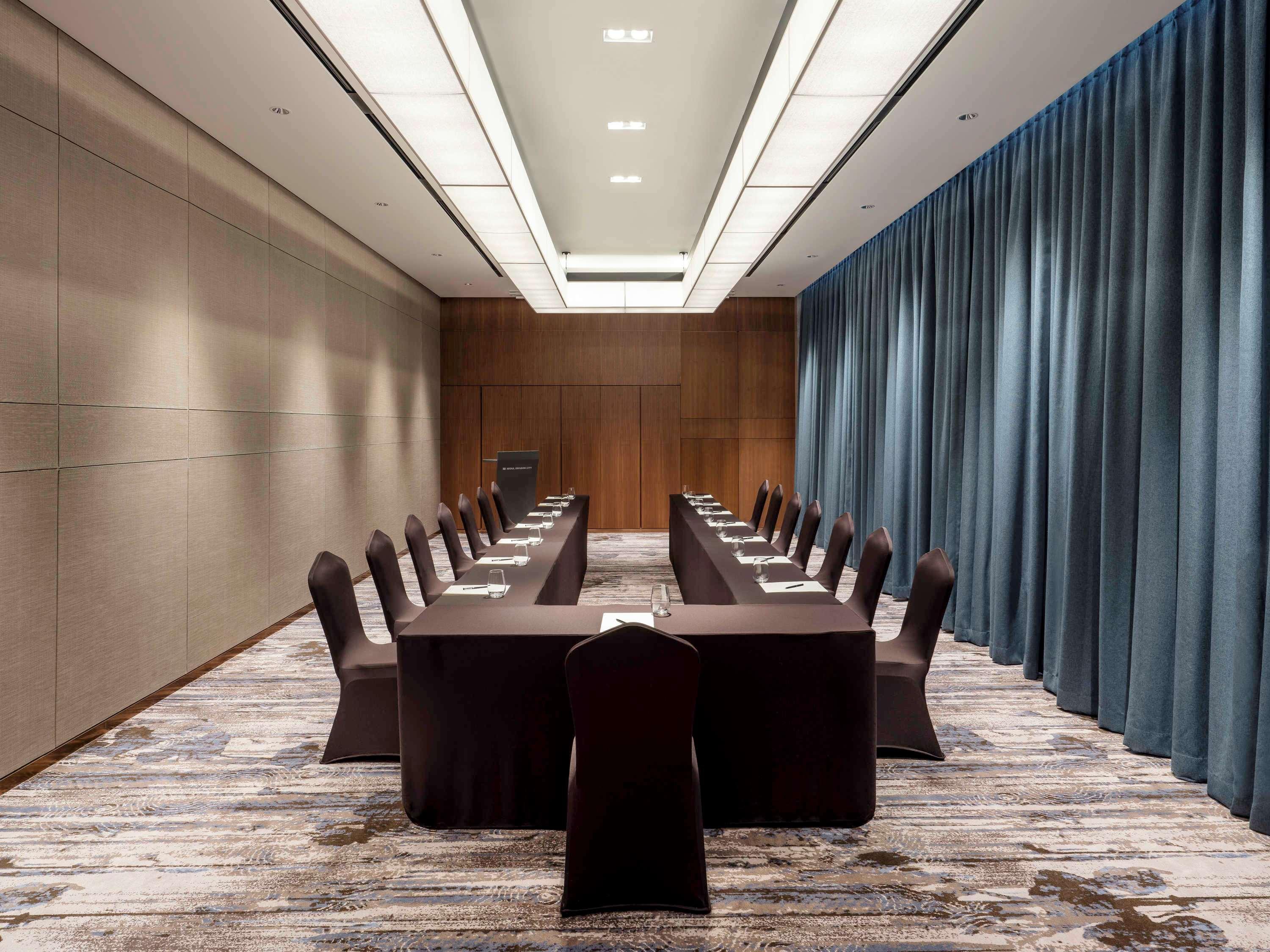 Novotel Suites Ambassador Seoul Yongsan Екстер'єр фото